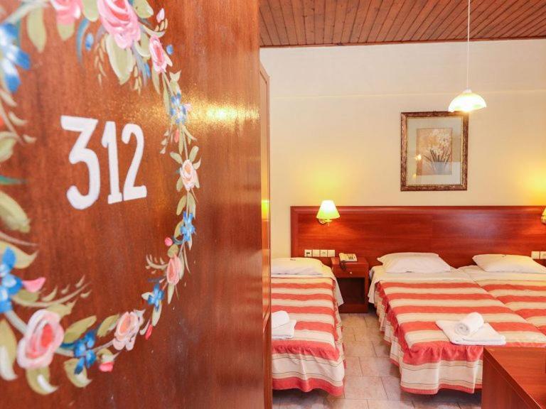 Spa Hotel Alex Loutra Aidhipsou Exteriör bild